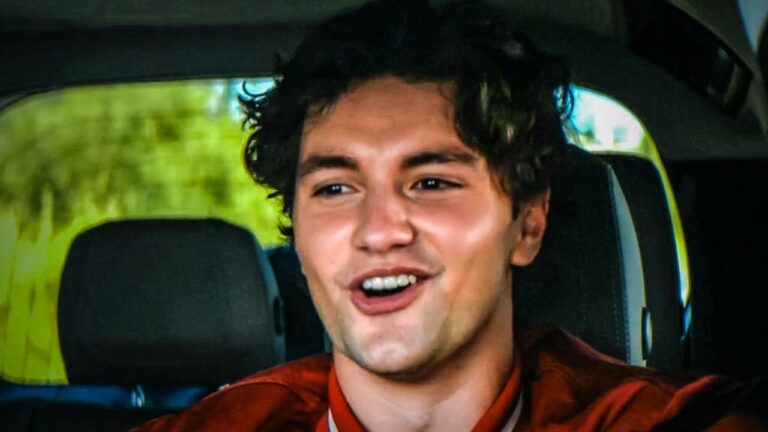 Destino de Beau em Off Campus: por que a série da Prime Video promete ser ainda mais dolorosa que nos livros