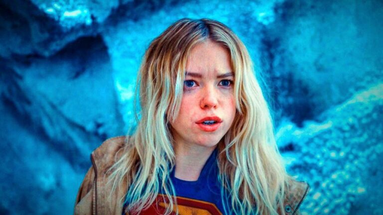 Milly Alcock revela inseguranças sobre se tornar ídolo dos fãs de super-heróis na DCU