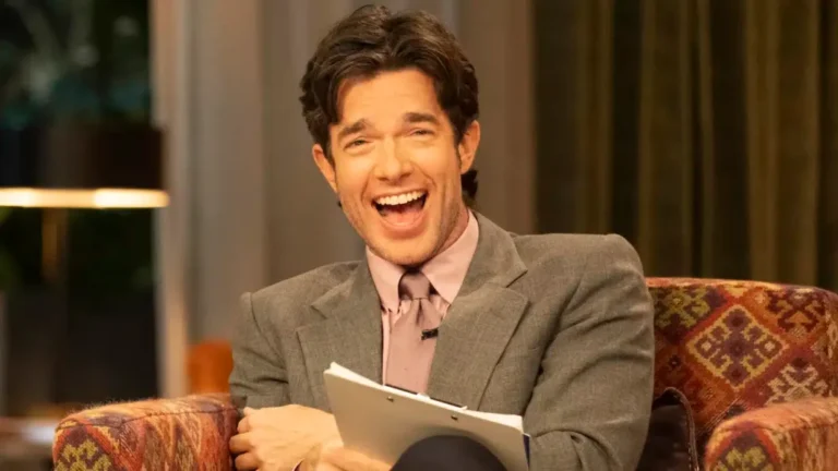 John Mulaney Pode Estar no Próximo Reboot de Mel Brooks, Com Foco em Animes, Games, Filmes e Séries