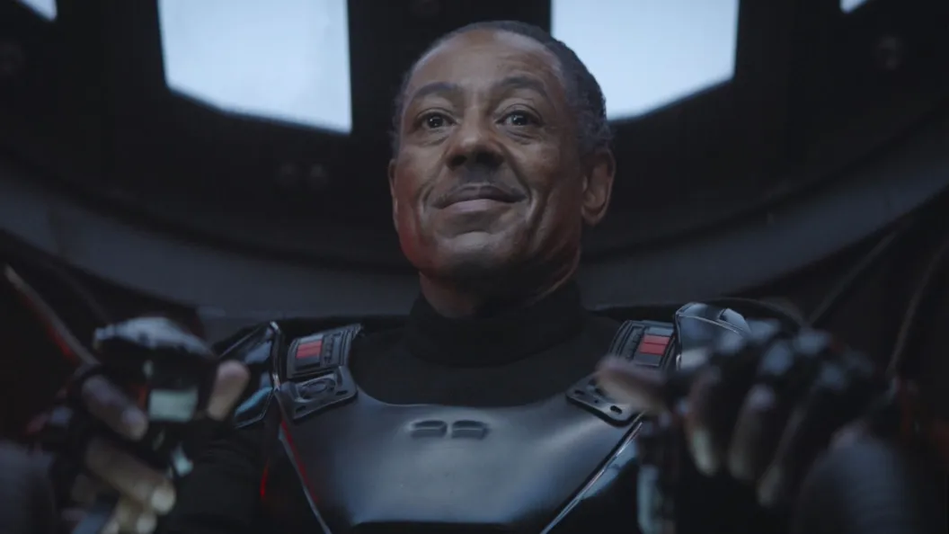 Giancarlo Esposito revela seu personagem ideal em universo DC e fãs já sonham alto